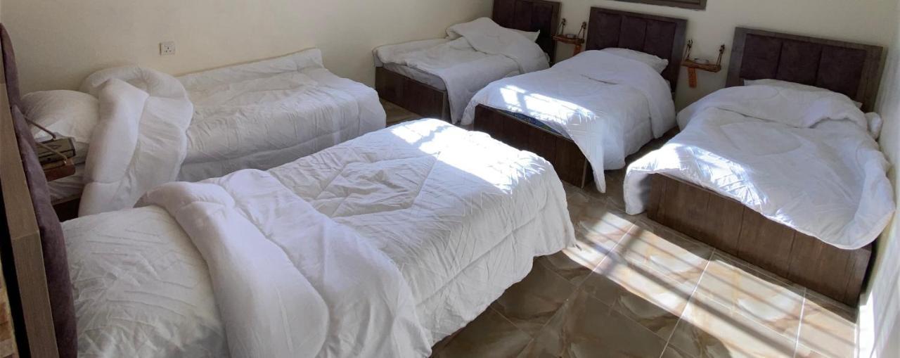 Nabati Hostel ワディ・ムーサ エクステリア 写真